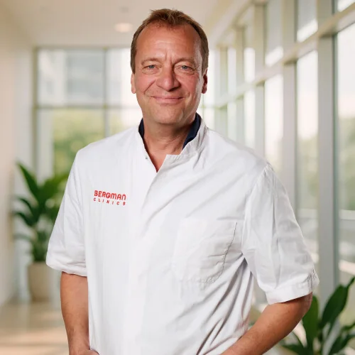 R. Hakvoort